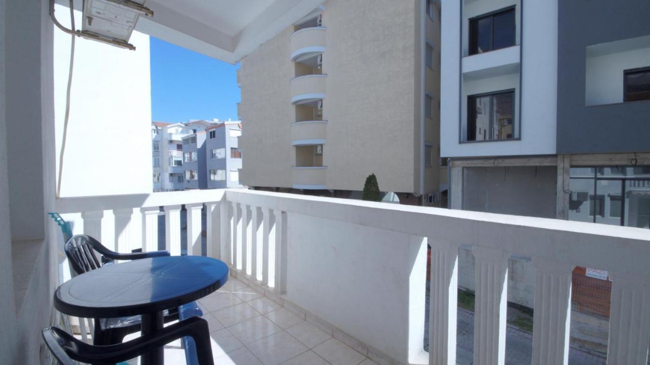 Bliss Apartments Будва Екстер'єр фото