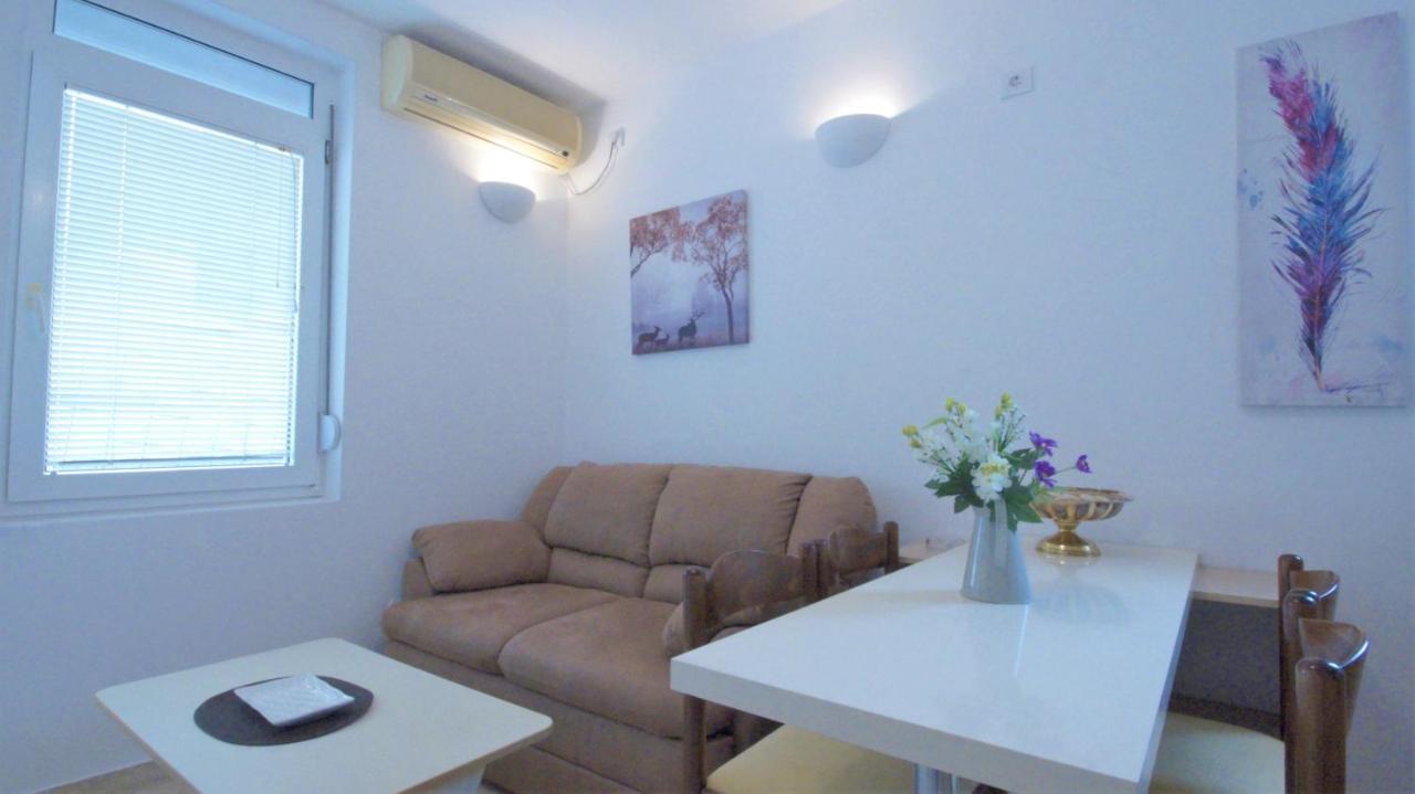 Bliss Apartments Будва Екстер'єр фото