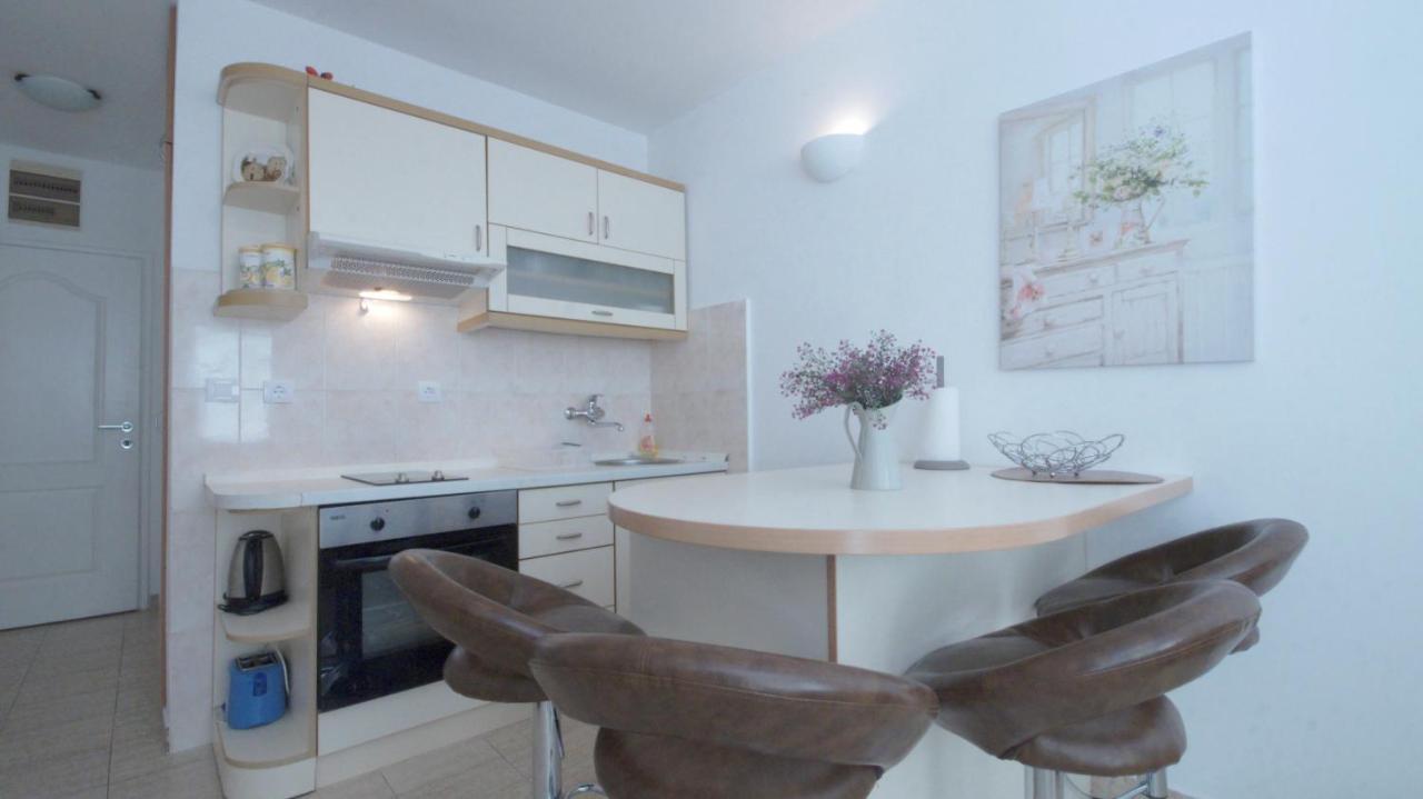 Bliss Apartments Будва Екстер'єр фото