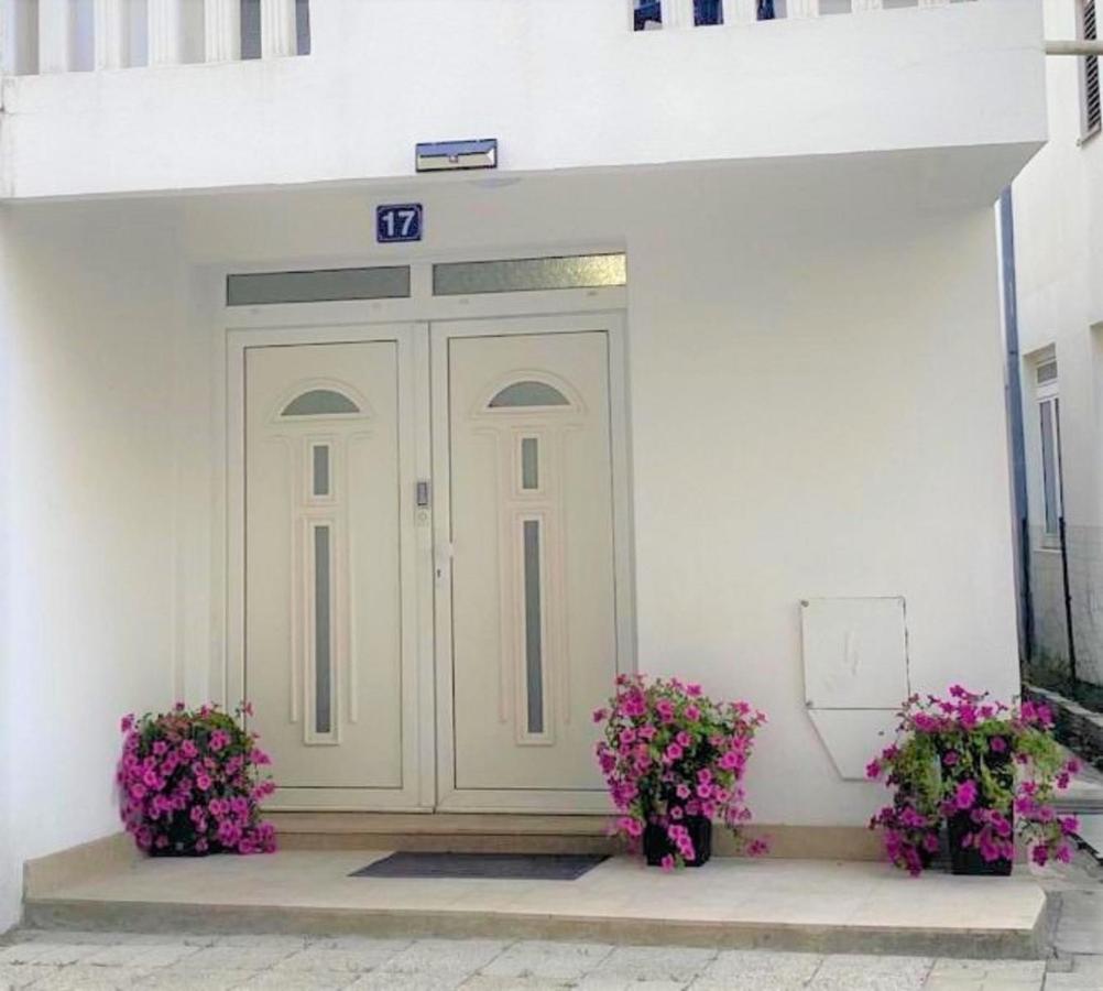 Bliss Apartments Будва Екстер'єр фото